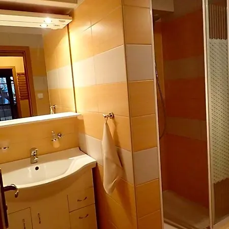 Family House - Zuzana Otel *